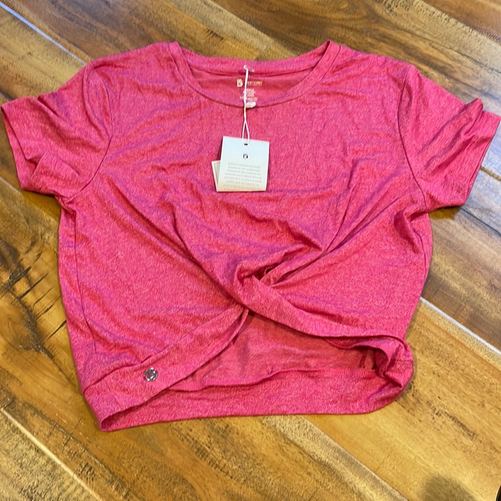 BuffBunny knotty top (brand new)